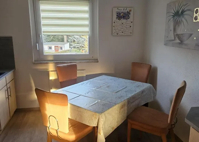 Lägenhet Neu! Og Rechts *