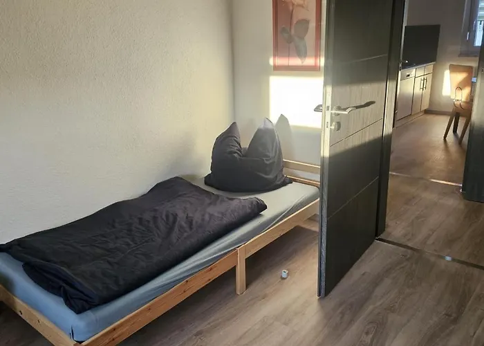 Lägenhet Neu! Og Rechts *